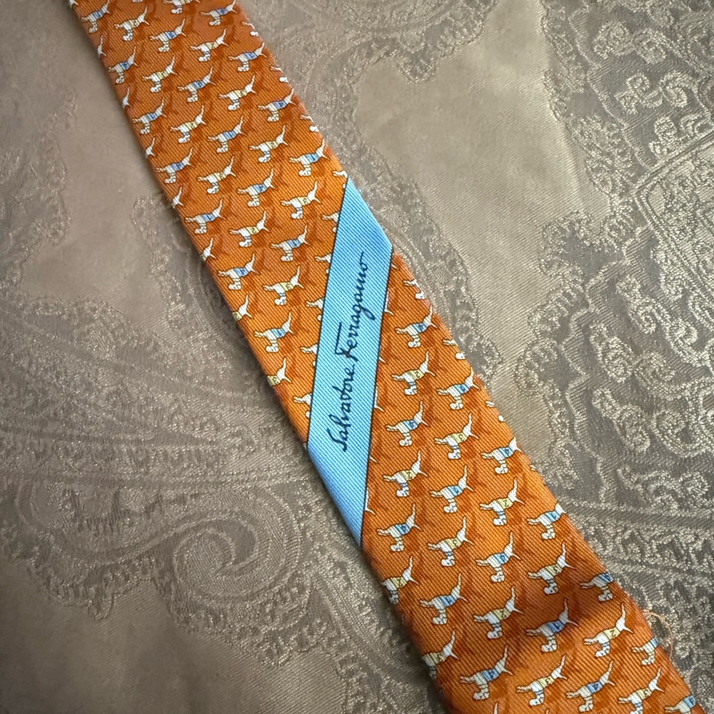 Salvatore Ferragamo Mens Orange Silk Tie - Picture 4 of 7